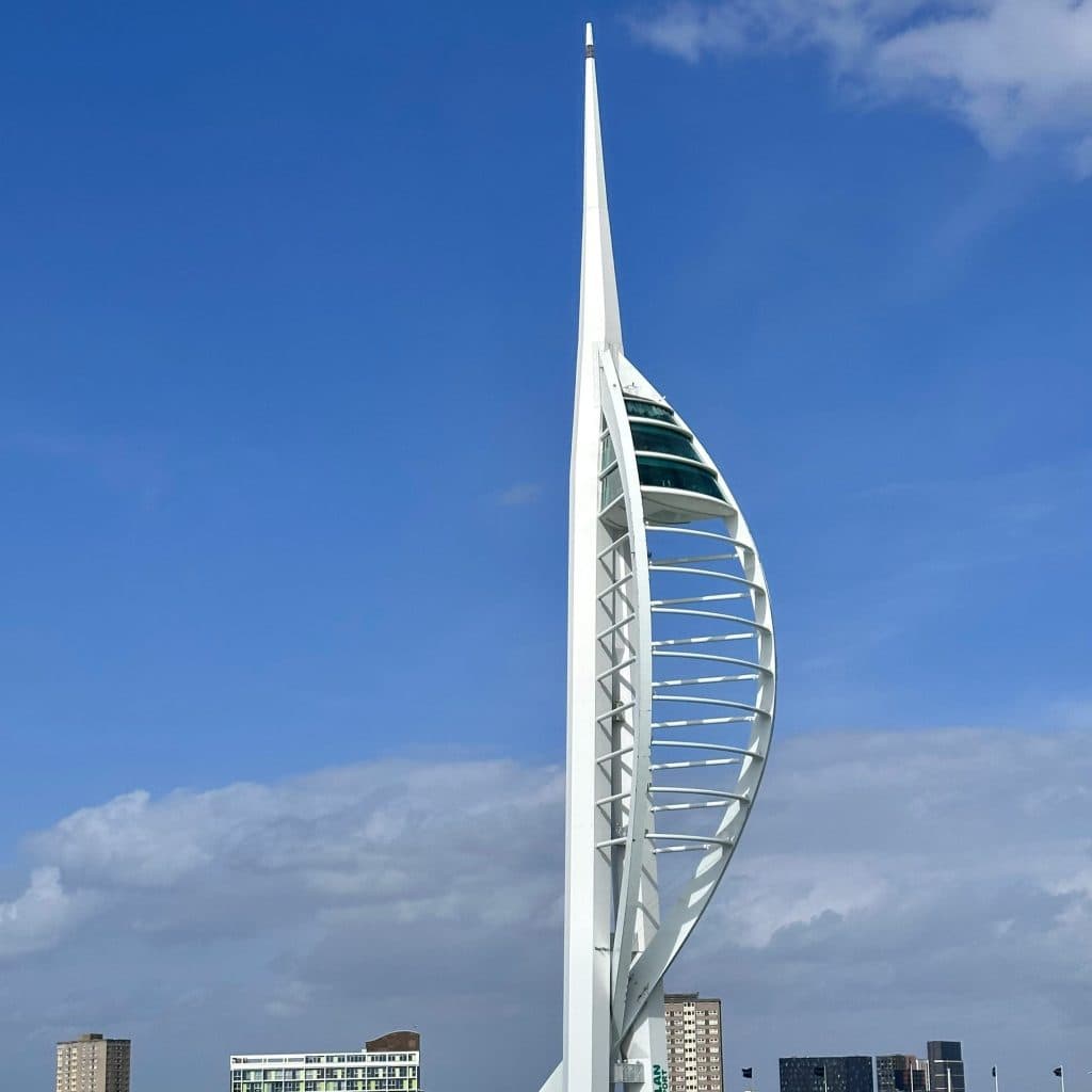 john-cameron-V7_mesDyNhs-unsplash (1)